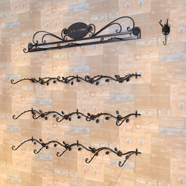 चीन धातु की दीवार की दुकान प्रदर्शन शोकेस / अंडरवियर प्रदर्शन शोकेस अनुकूलित आकार आपूर्तिकर्ता